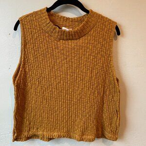 Pre-Owned. Whimsy and Row knit tank top. Size Large.